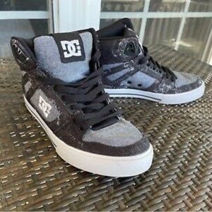 DC Womens Spartan Hi Skate Shoes - Black Rose - Size 9
